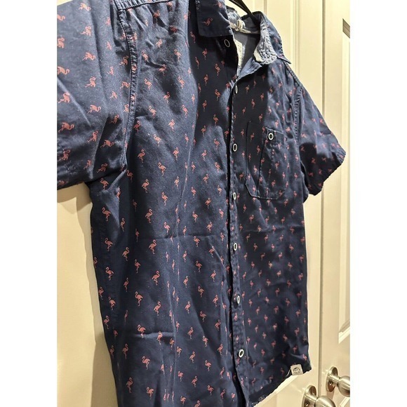 Free Planet NYC‎ to Malibu mens small ss buttom up/Flamingo - Picture 4 of 5